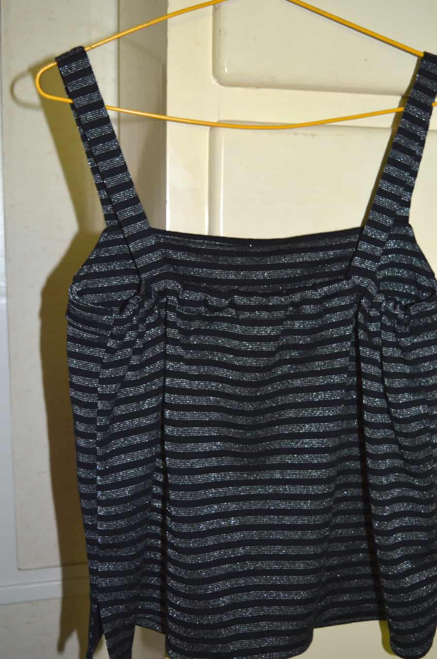 Dos de top à bretelles rayé argent